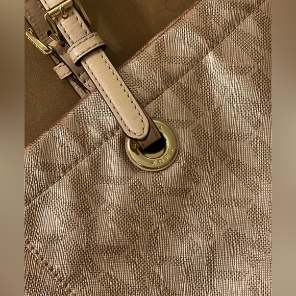 Michael Kors Tote - Picture 6 of 9